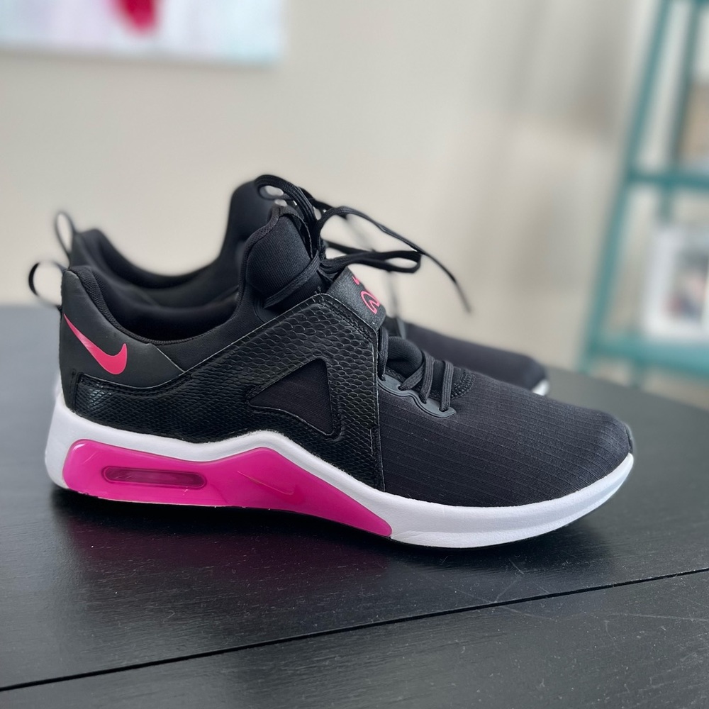 Nike AirMax Size 9.5